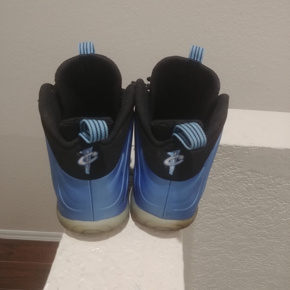 Nike Air Foamposites/ Little Posites' UNC Blue & Metallic Gold - Picture 4 of 9